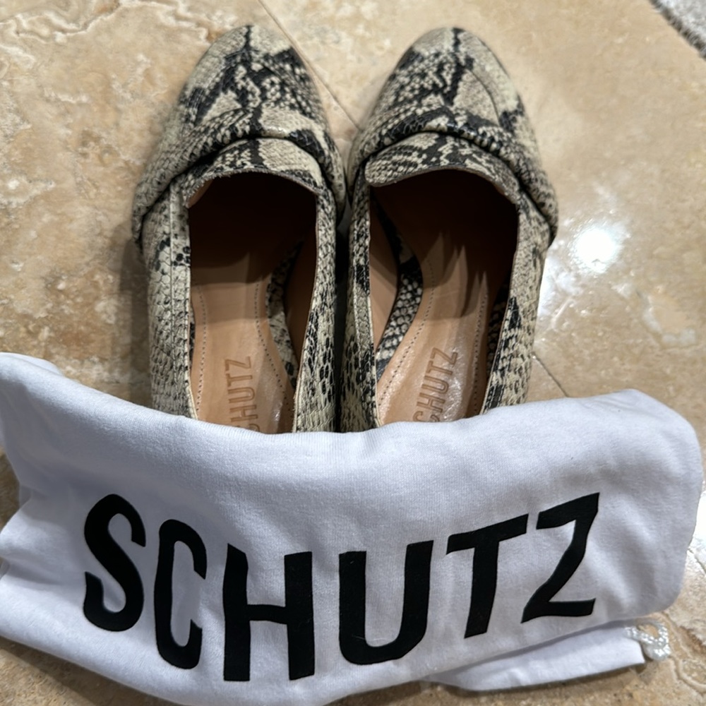 Schutz Romina Loafers Snakeskin embossed size 6 - Picture 6 of 6